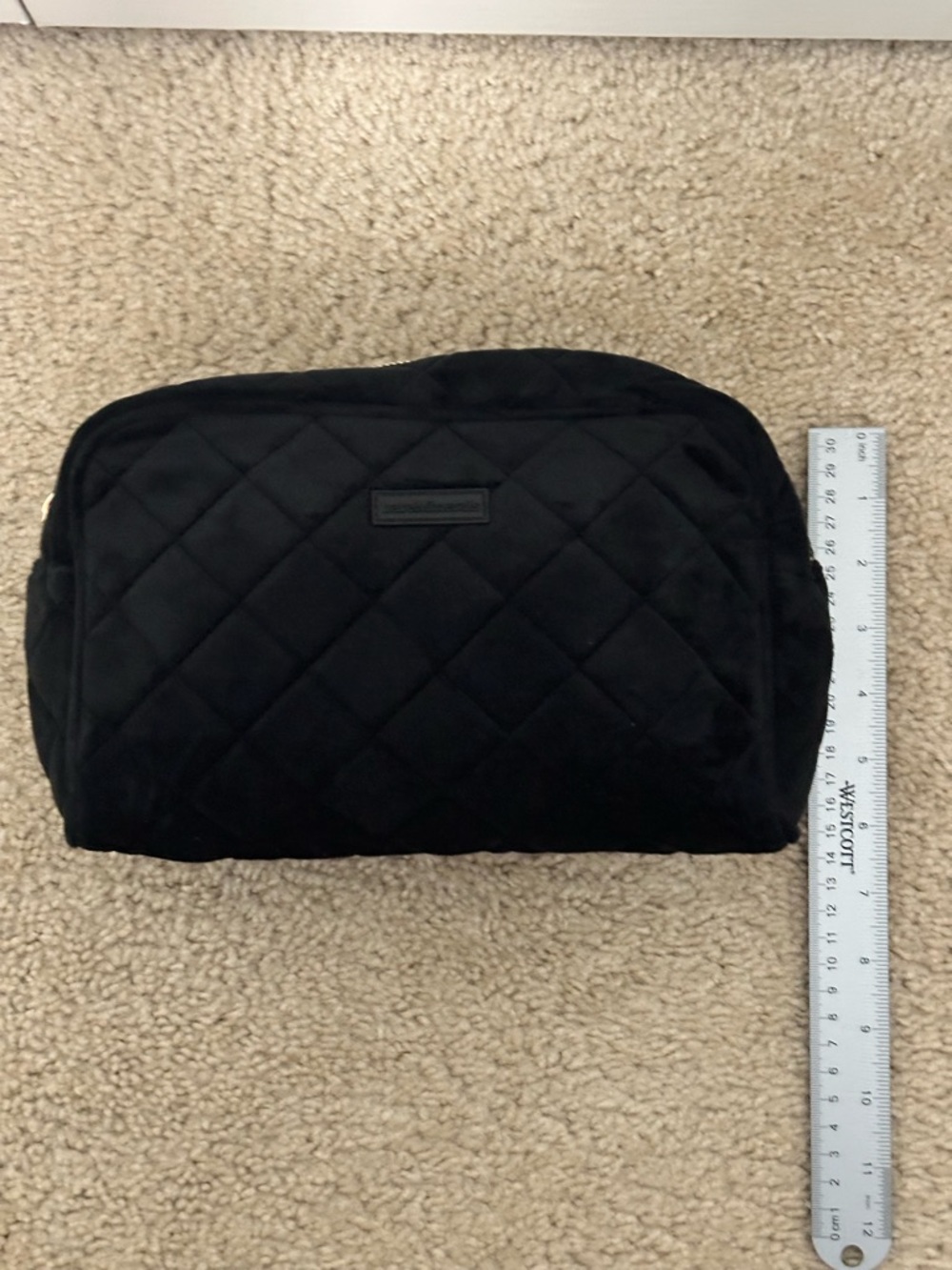 BareMinerals Black Velvet Quilted Cosmetic Makeup Travel Bag - New & Unused - Picture 4 of 8